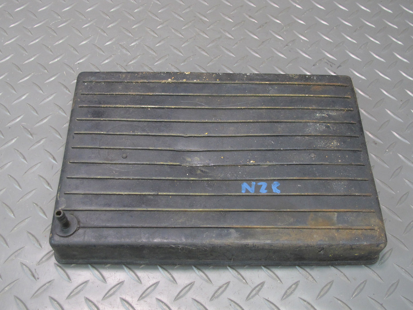 75-78 Datsun S30 280Z Battery Tray OEM