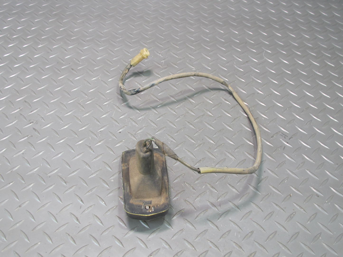 75-78 Datsun S30 280Z Set of 2 Front Left & Right Side Marker Light Lamp OEM