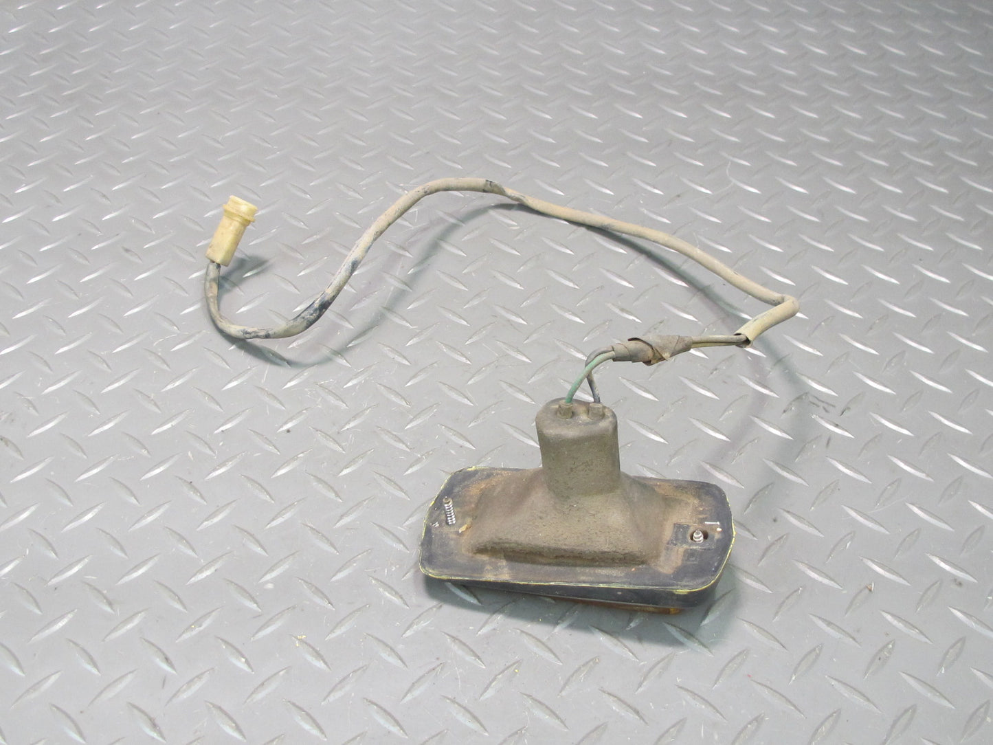 75-78 Datsun S30 280Z Set of 2 Front Left & Right Side Marker Light Lamp OEM