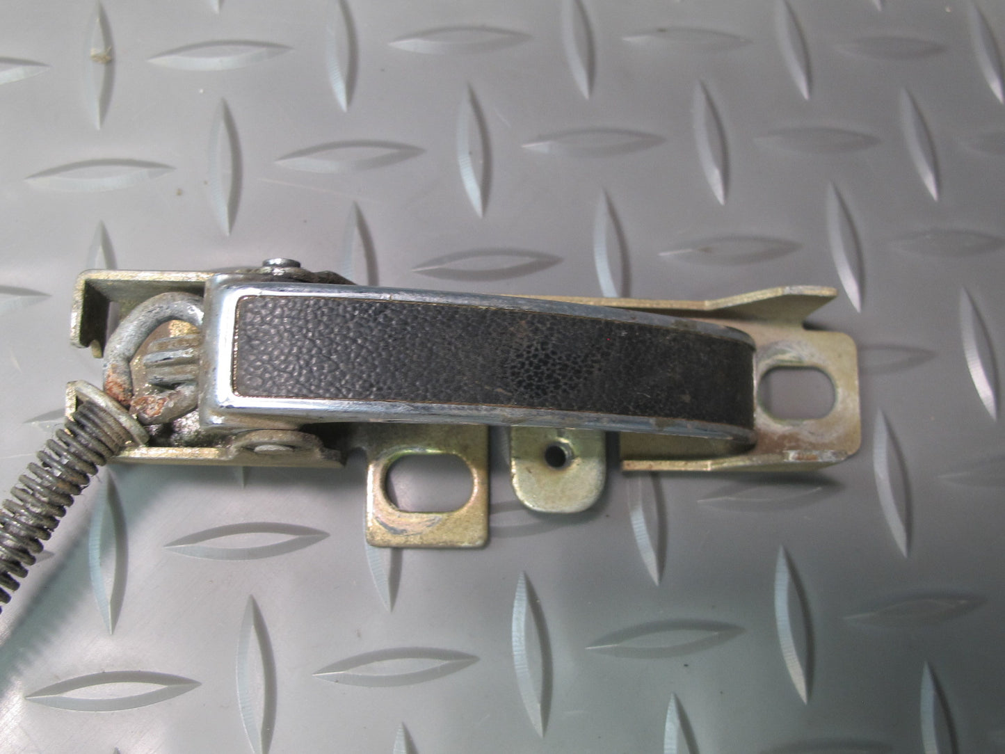 77-78 Datsun S30 280Z 2+2 Right Door Lock Latch Actuator w Handle OEM