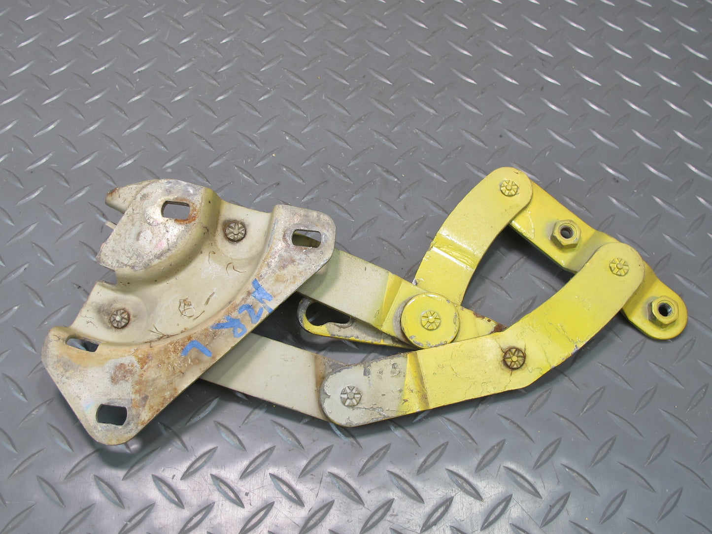 75-78 Datsun S30 280Z Set of 2 Front Left & Right Hood Hinge OEM