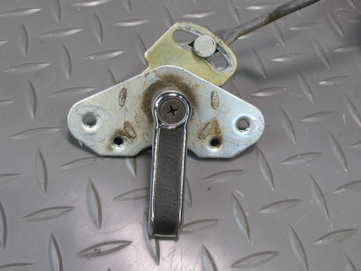 77-78 Datsun S30 280Z 2+2 Left Door Lock Latch Actuator Handle Set OEM