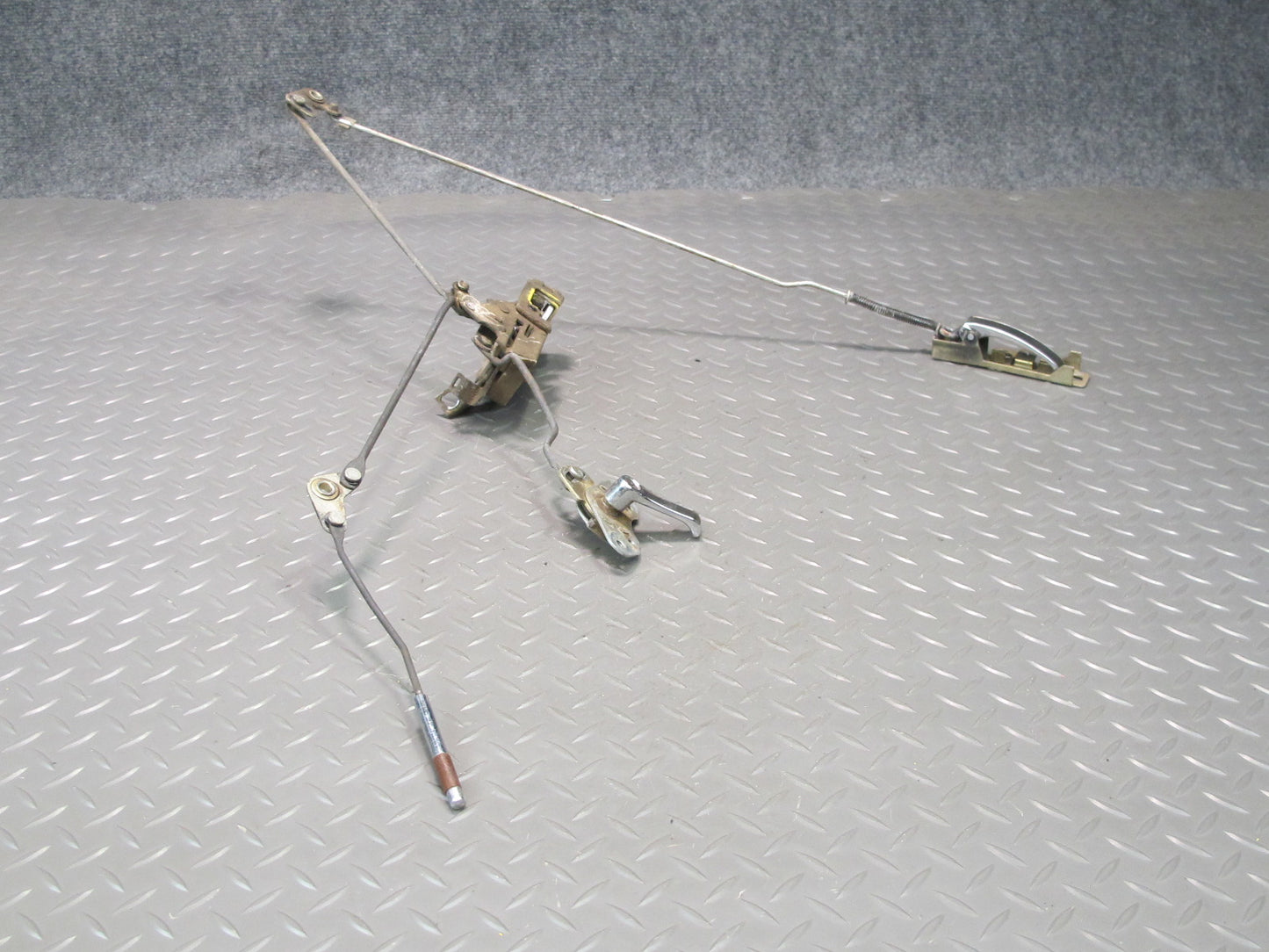 77-78 Datsun S30 280Z 2+2 Left Door Lock Latch Actuator Handle Set OEM