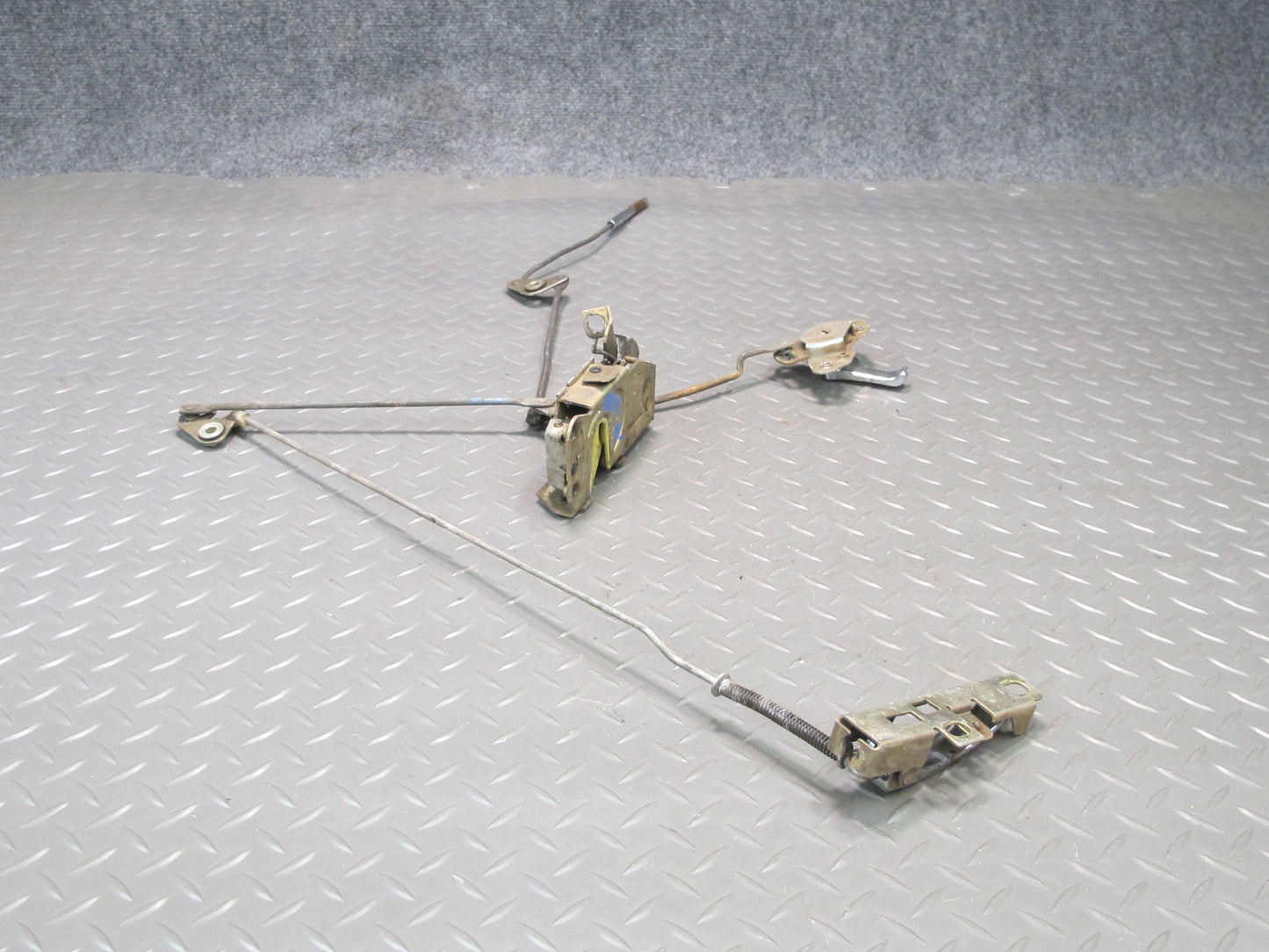 77-78 Datsun S30 280Z 2+2 Left Door Lock Latch Actuator Handle Set OEM