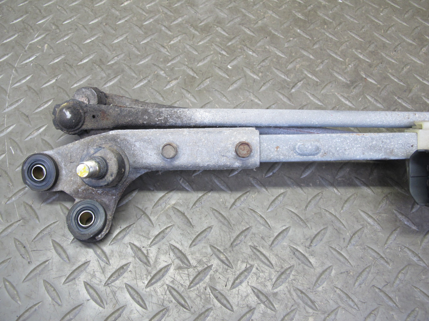 93-97 Honda DEL SOL Front Windshield Wiper Transmission Linkage w Motor OEM