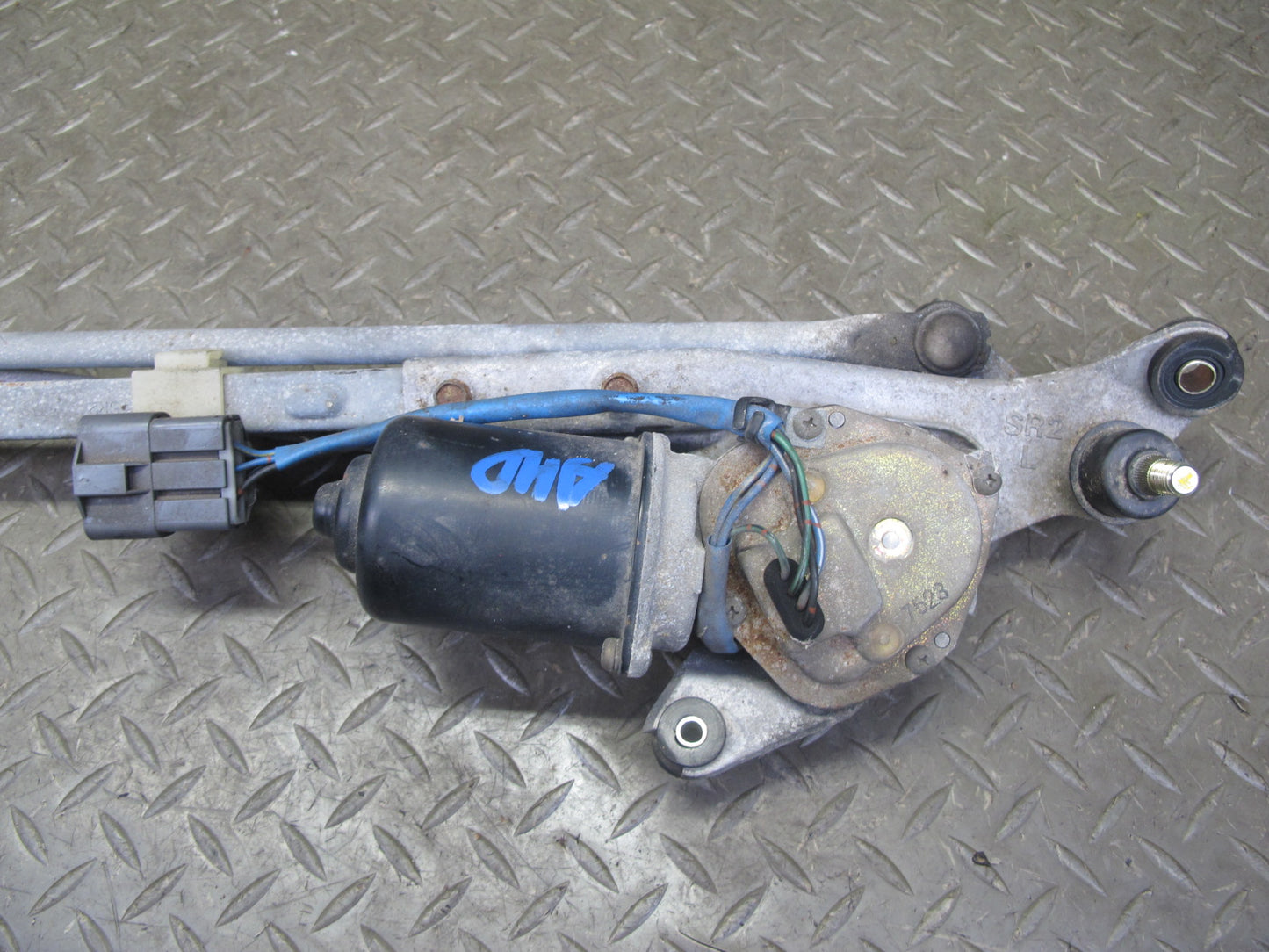 93-97 Honda DEL SOL Front Windshield Wiper Transmission Linkage w Motor OEM