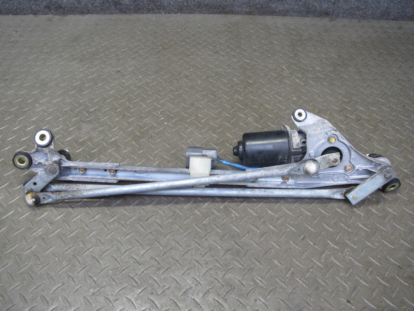 93-97 Honda DEL SOL Front Windshield Wiper Transmission Linkage w Motor OEM