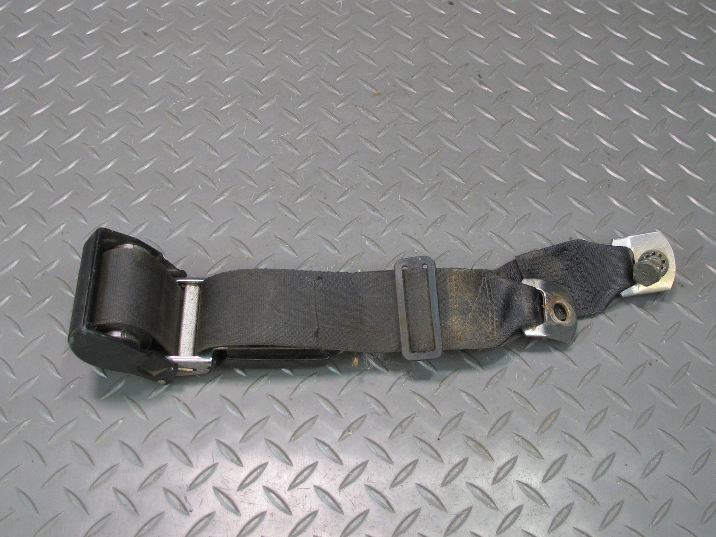 77-78 DATSUN NISSAN 280ZX 2+2 REAR RIGHT & LEFT SIDE SEATBELT RETRACTOR SET OEM