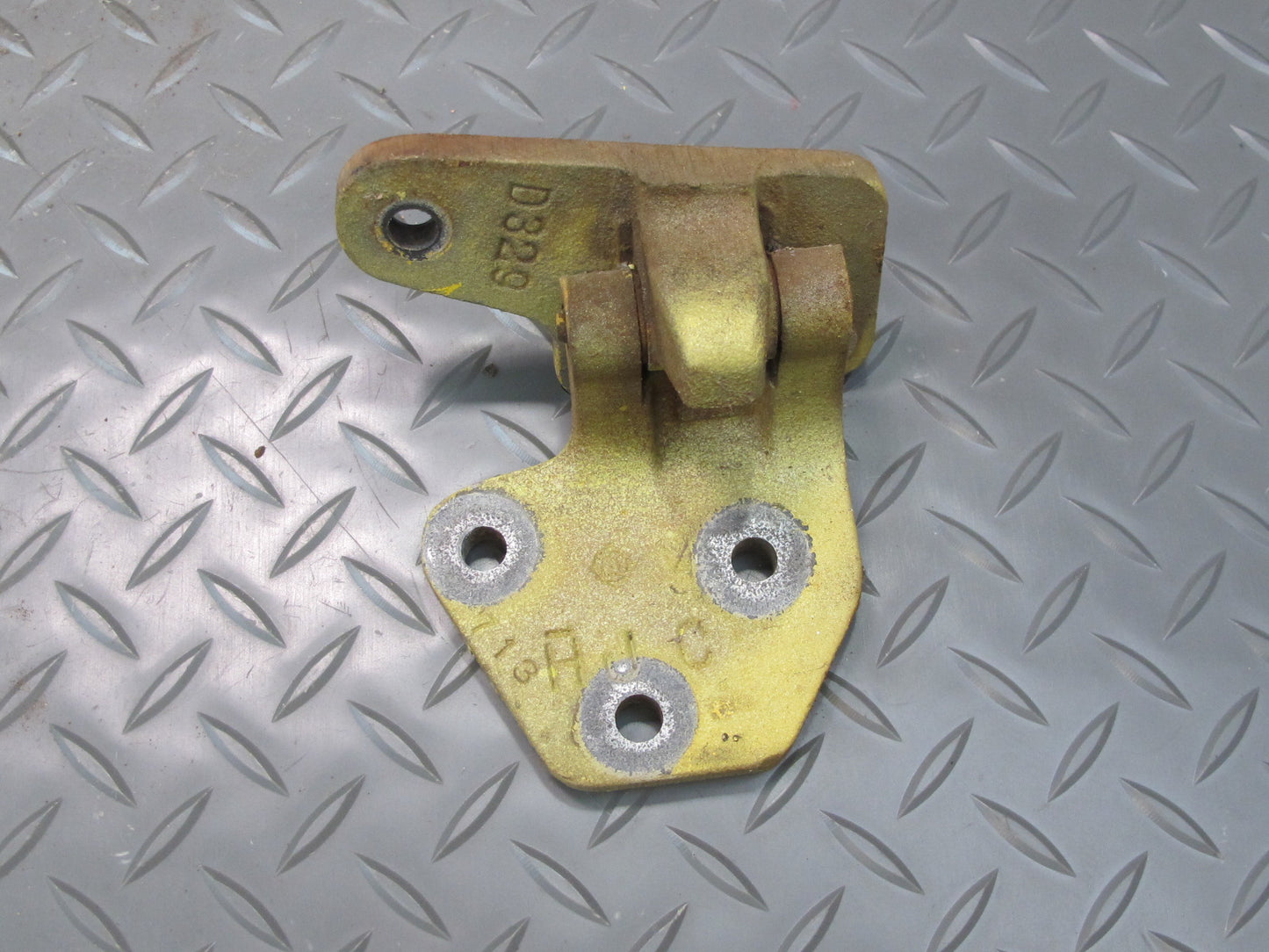 77-78 Datsun S30 280Z Set of 4 Left & Right Upper & Lower Door Hinge OEM