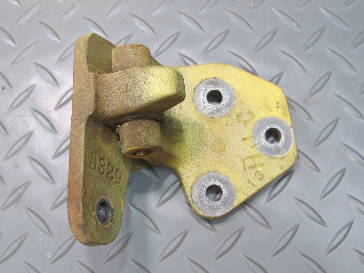 77-78 Datsun S30 280Z Set of 4 Left & Right Upper & Lower Door Hinge OEM