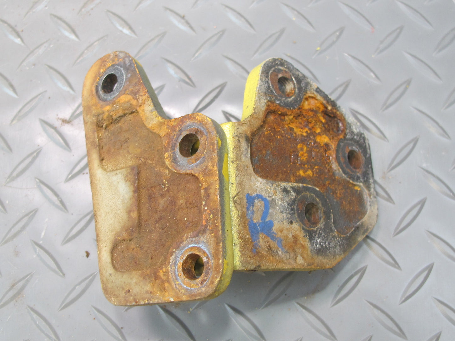 77-78 Datsun S30 280Z Set of 4 Left & Right Upper & Lower Door Hinge OEM