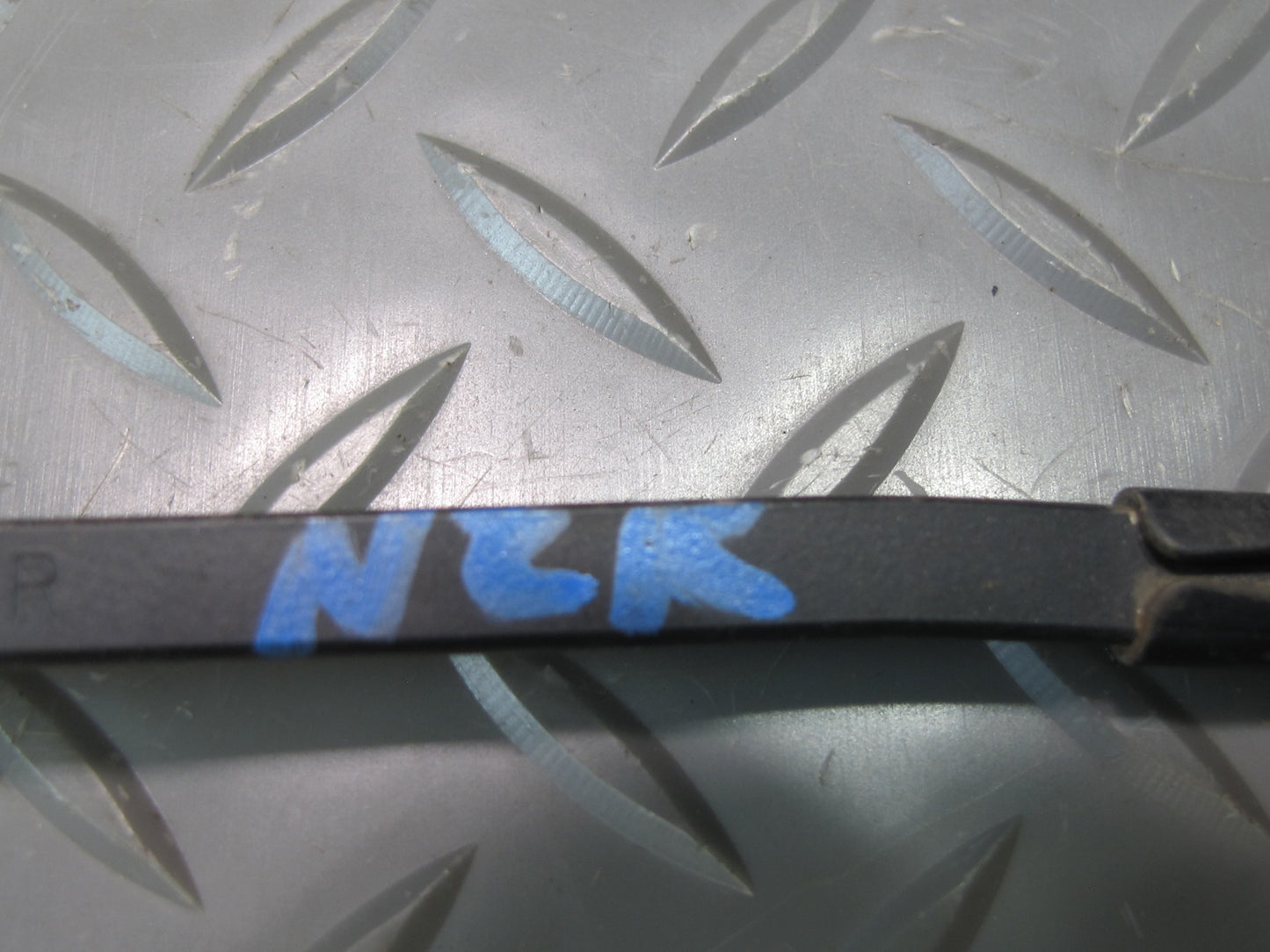 75-78 Datsun S30 280Z Set of 2 Front Left & Right Wiper Arm OEM