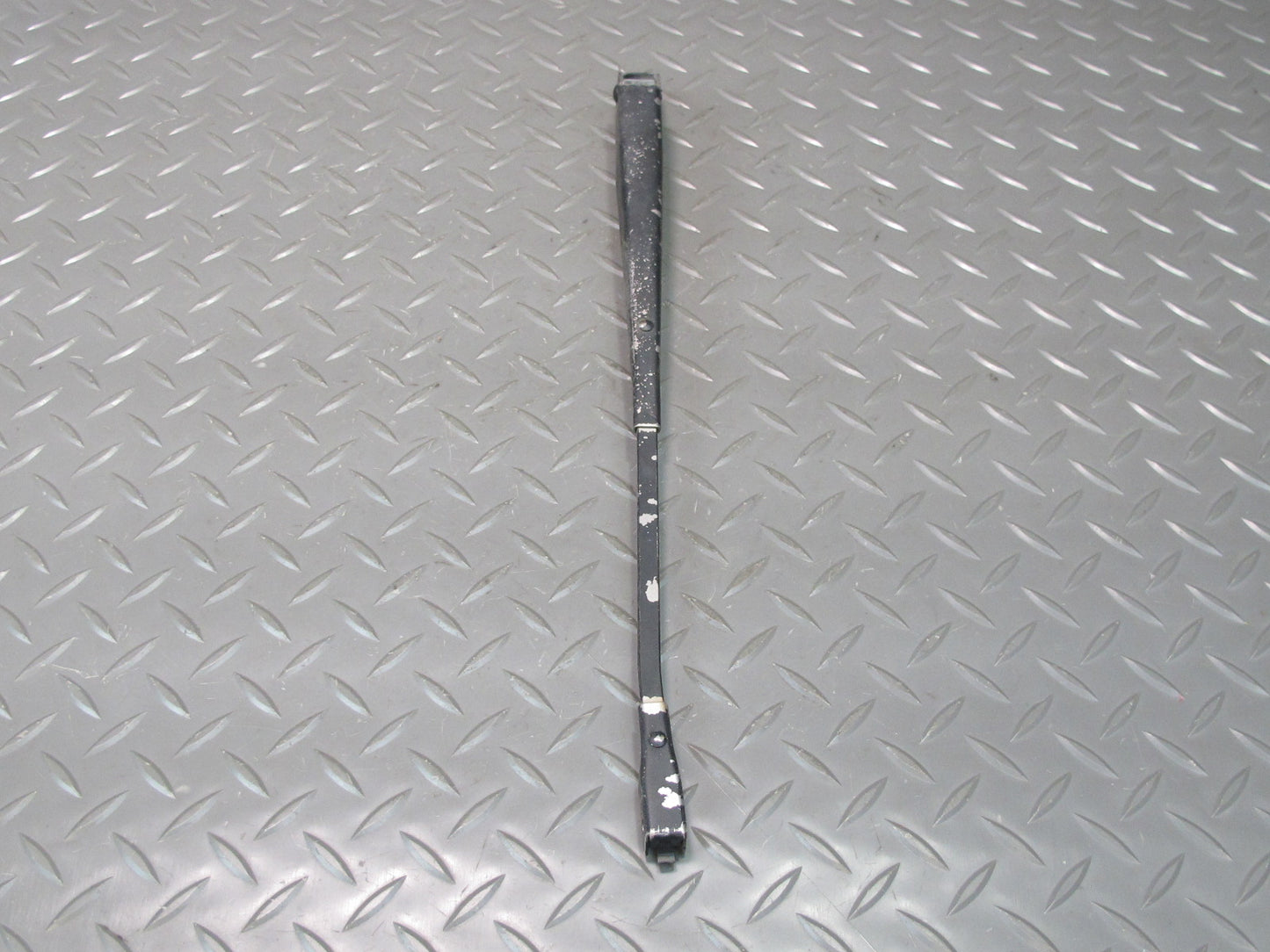 75-78 Datsun S30 280Z Set of 2 Front Left & Right Wiper Arm OEM