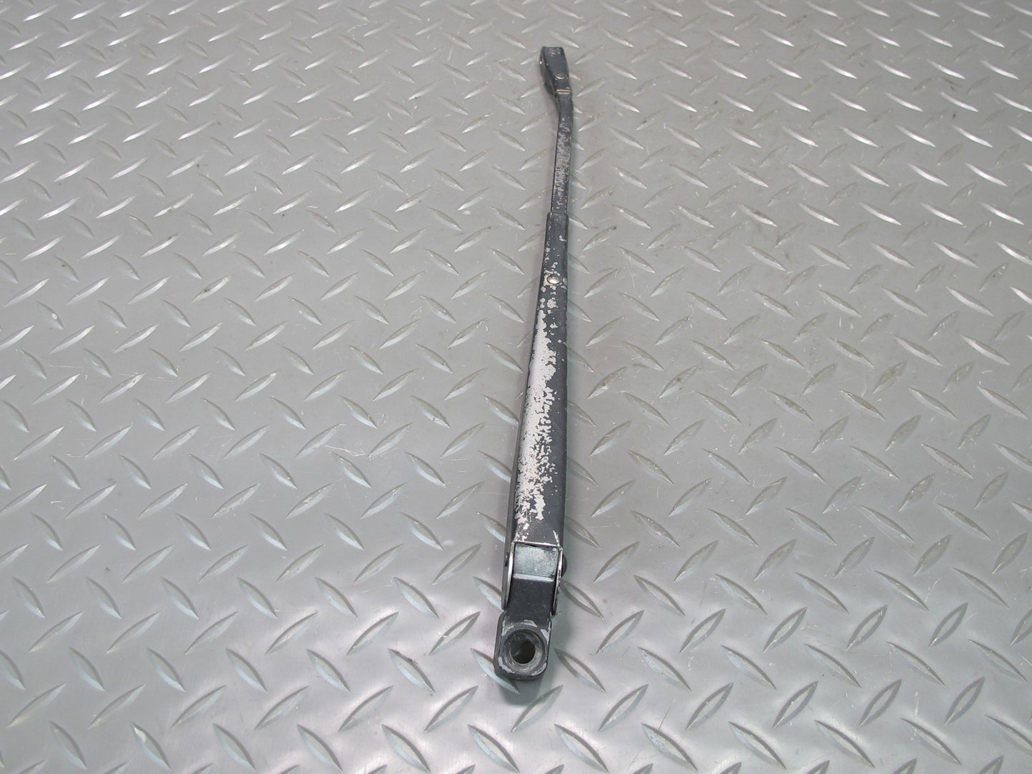 75-78 Datsun S30 280Z Set of 2 Front Left & Right Wiper Arm OEM