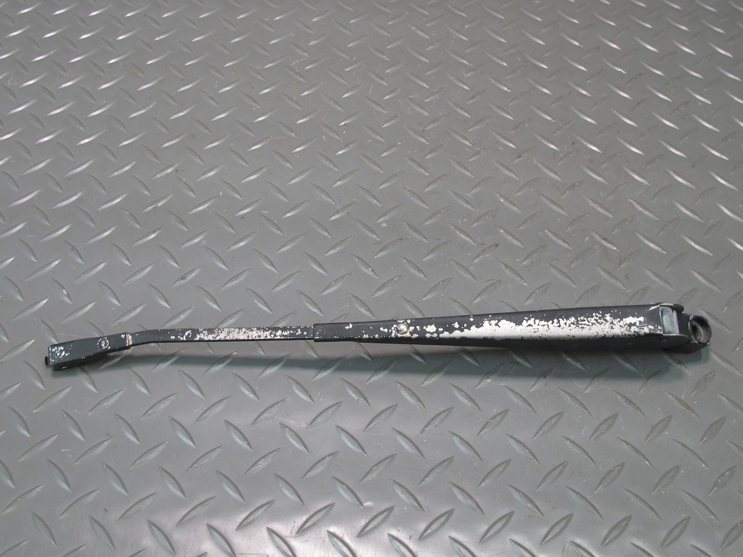 75-78 Datsun S30 280Z Set of 2 Front Left & Right Wiper Arm OEM