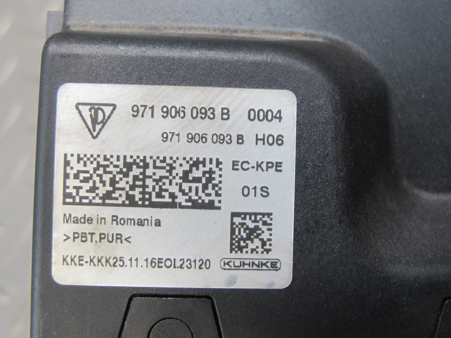 17-23 Porsche Panamera 971 Fuel Pump Control Module 971906093B