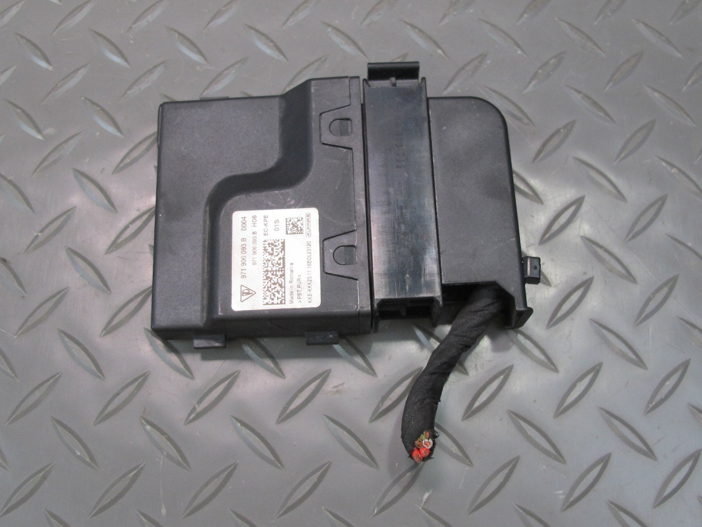 17-23 Porsche Panamera 971 Fuel Pump Control Module 971906093B