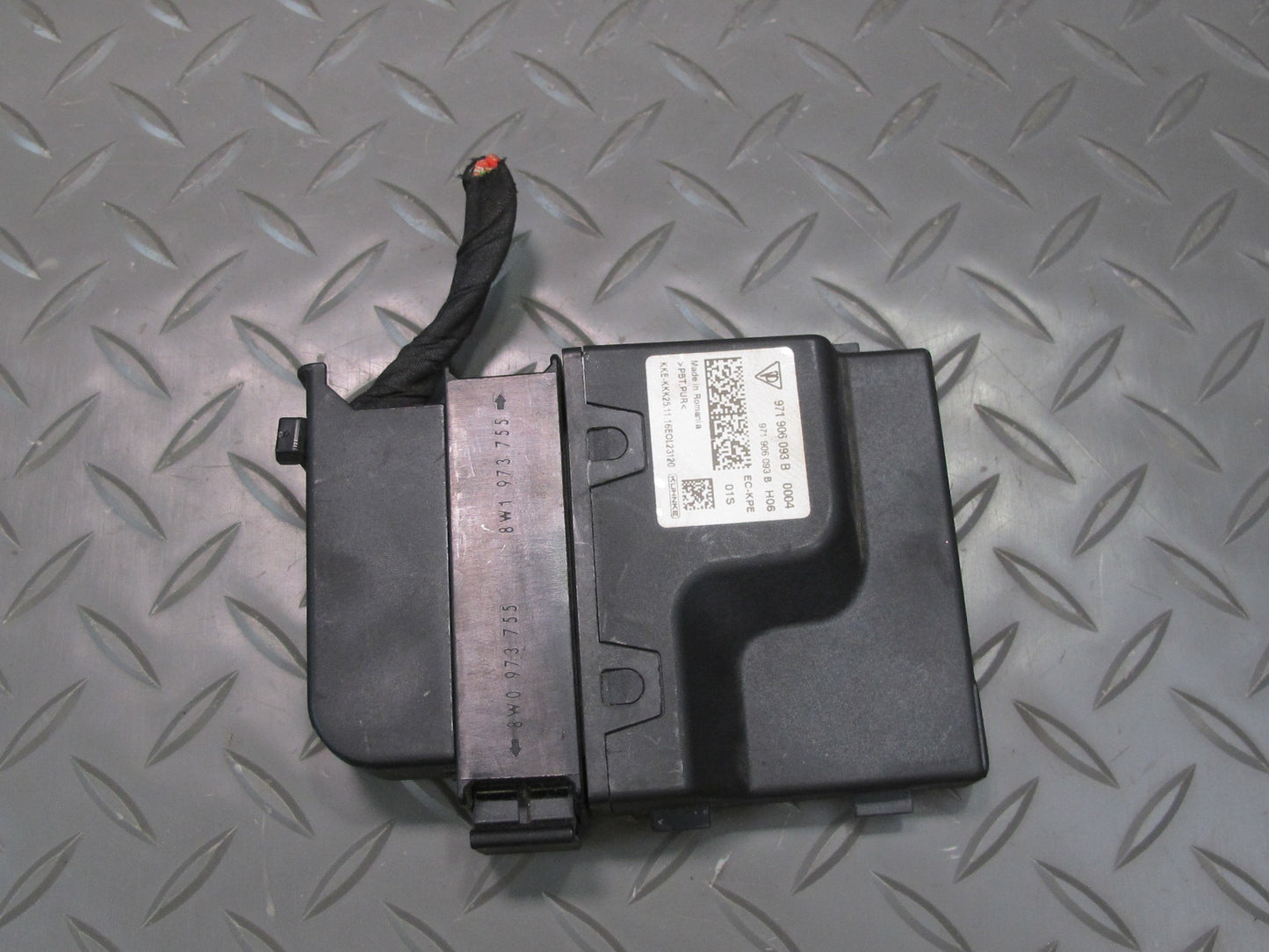 17-23 Porsche Panamera 971 Fuel Pump Control Module 971906093B