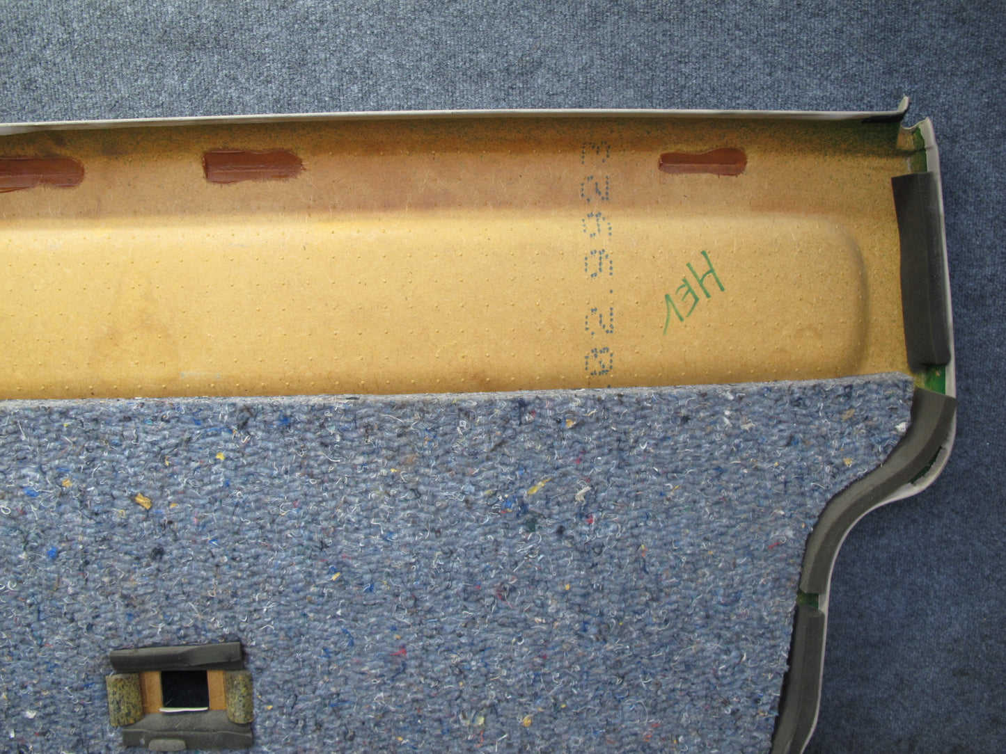 01-03 VW Eurovan T4 Rear Trunk Lid Tailgate Liftgate Trim Cover Panel Beige OEM