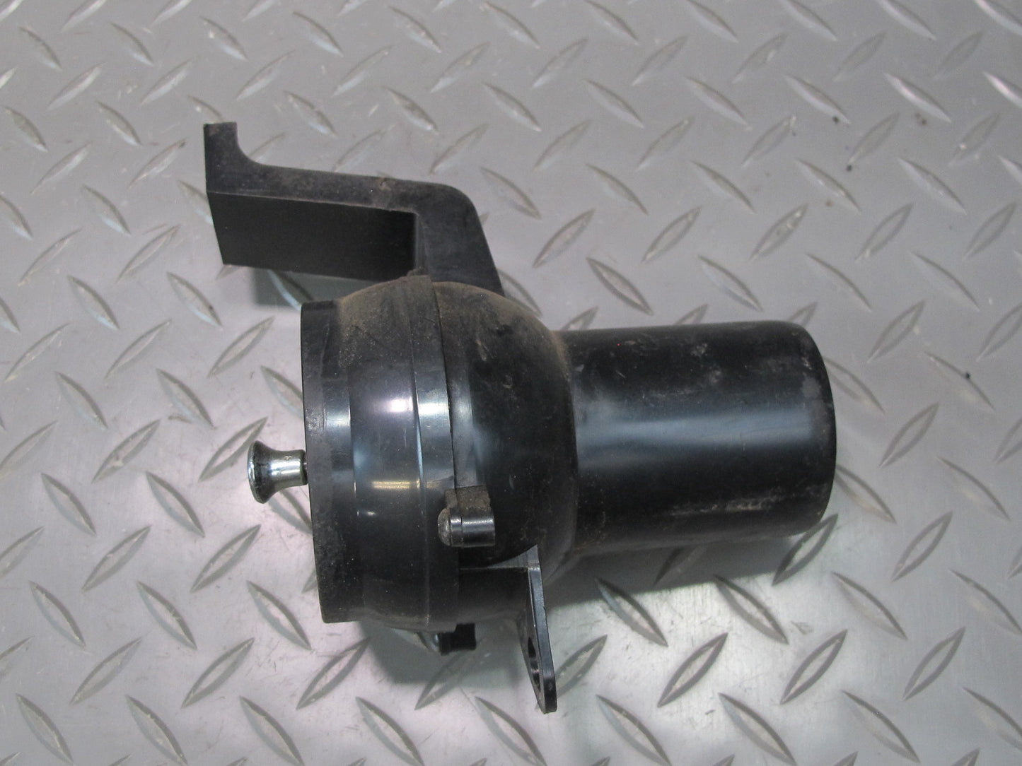 75-78 Datsun S30 280Z Set of 2 Dash Front Left & Right Air Vent Grillle OEM