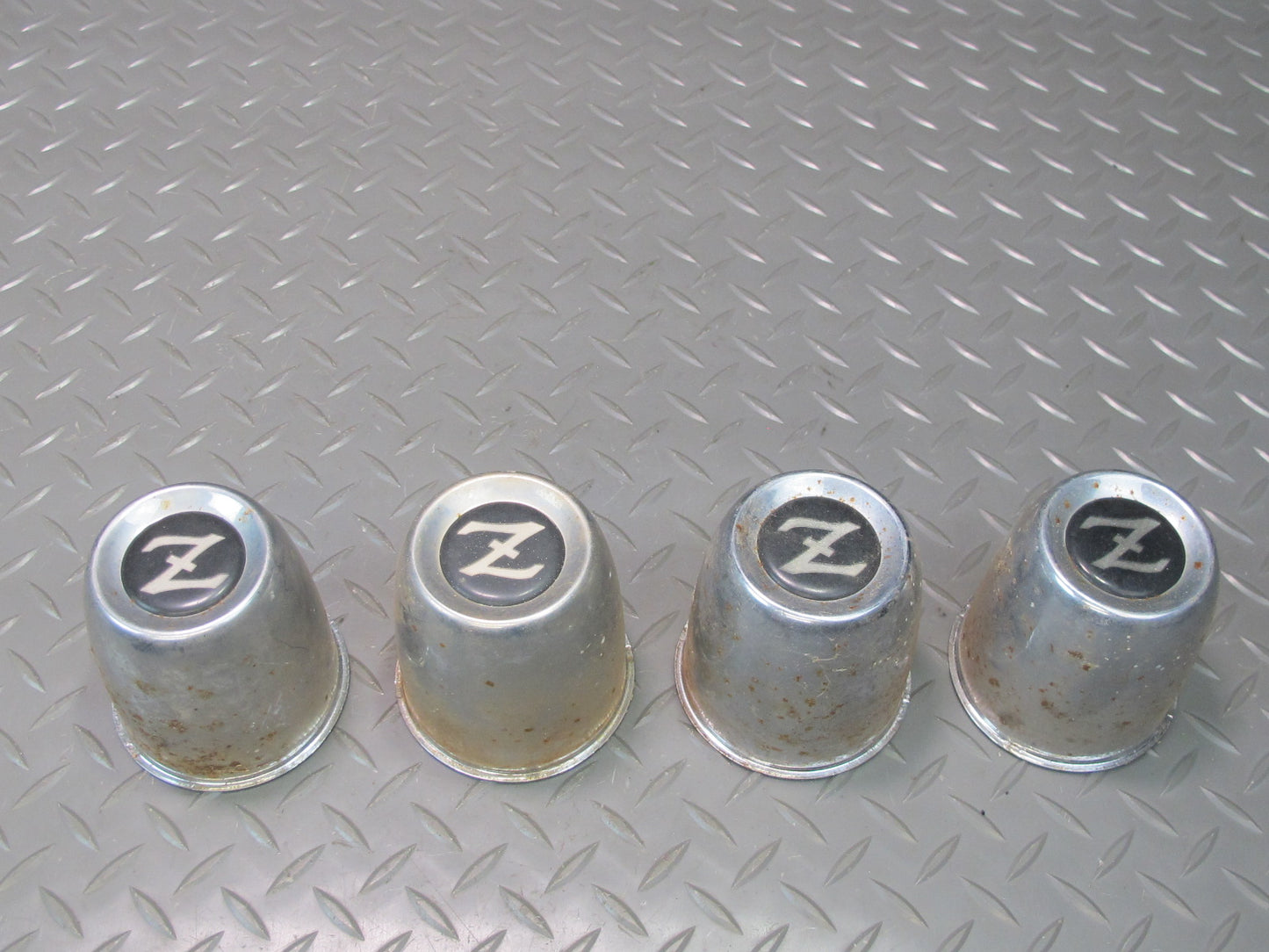 77-78 Datsun S30 280Z Set of 4 Wheel Hub Center Cap Cover OEM