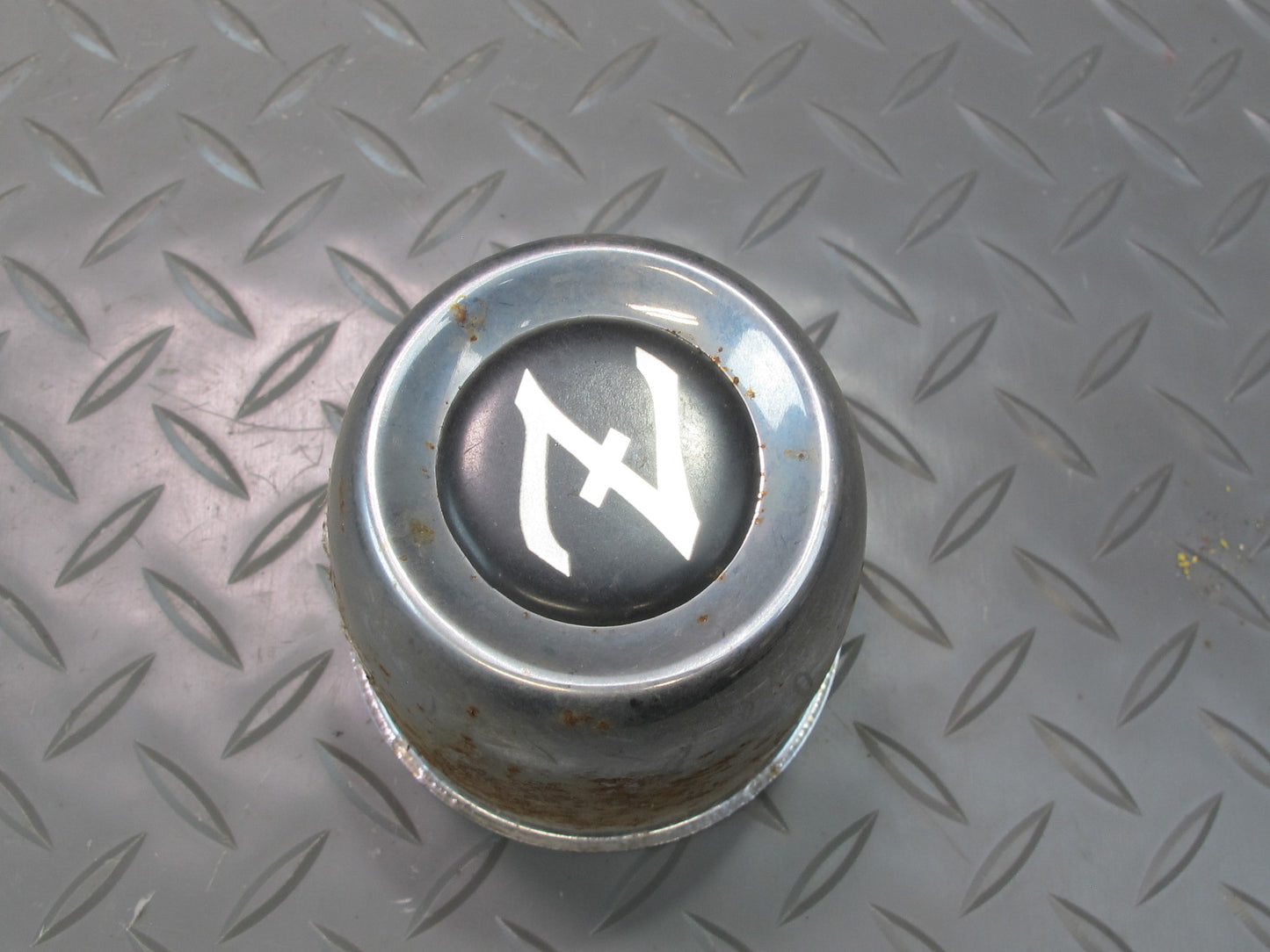 77-78 Datsun S30 280Z Set of 4 Wheel Hub Center Cap Cover OEM