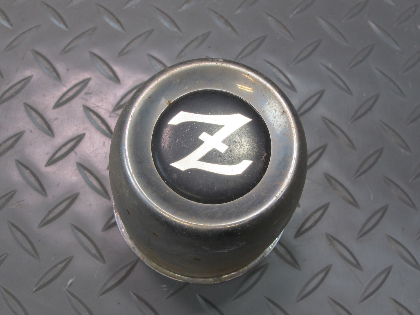 77-78 Datsun S30 280Z Set of 4 Wheel Hub Center Cap Cover OEM