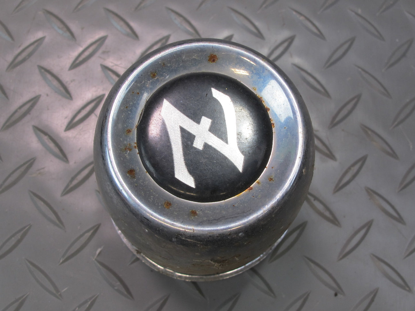 77-78 Datsun S30 280Z Set of 4 Wheel Hub Center Cap Cover OEM