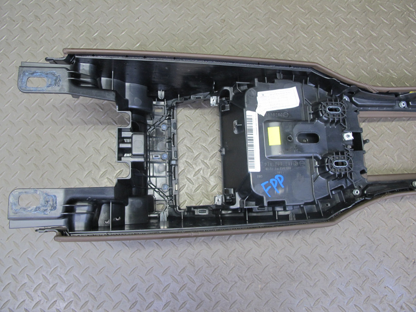 17-23 Porsche Panamera 971 Rear Center Console Trim Cover Panel 971863241