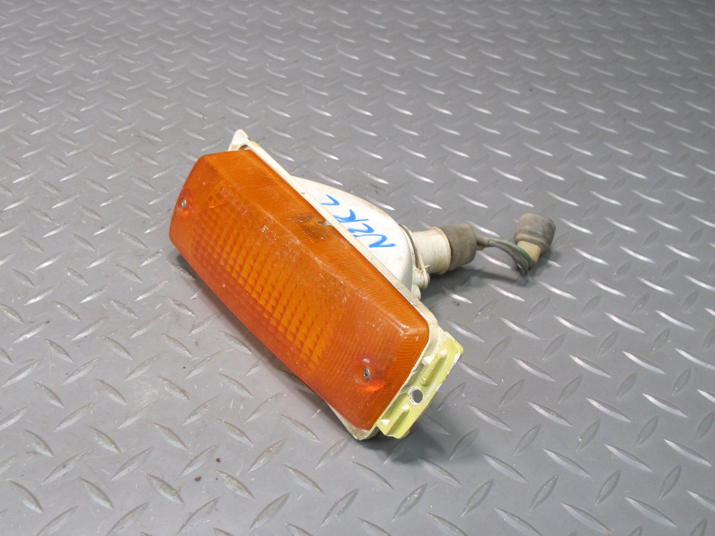 77-78 Datsun S30 280Z Set of 2 Front Left & Right Turn Signal Light Lamp OEM