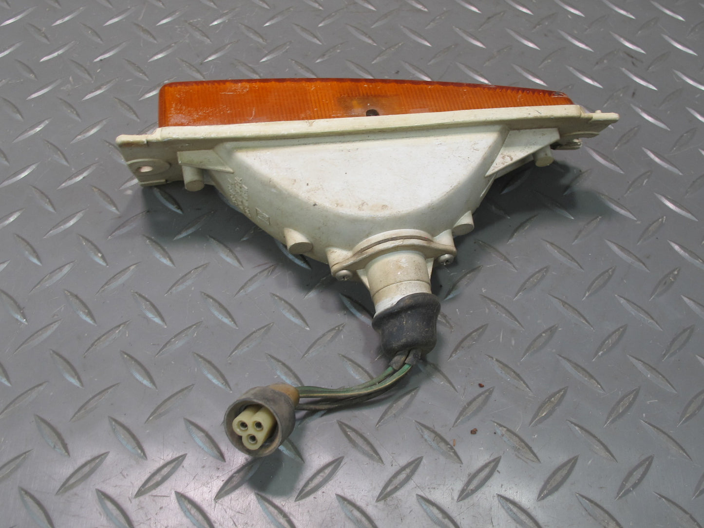 77-78 Datsun S30 280Z Set of 2 Front Left & Right Turn Signal Light Lamp OEM