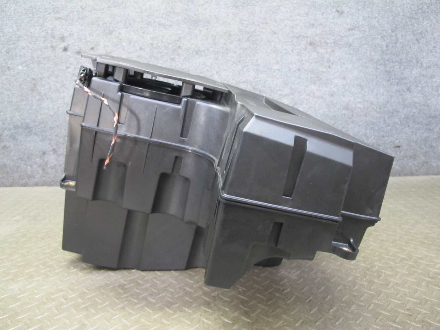 17-23 Porsche Panamera 971 Rear Bose Subwoofer Speaker Box 971035481D