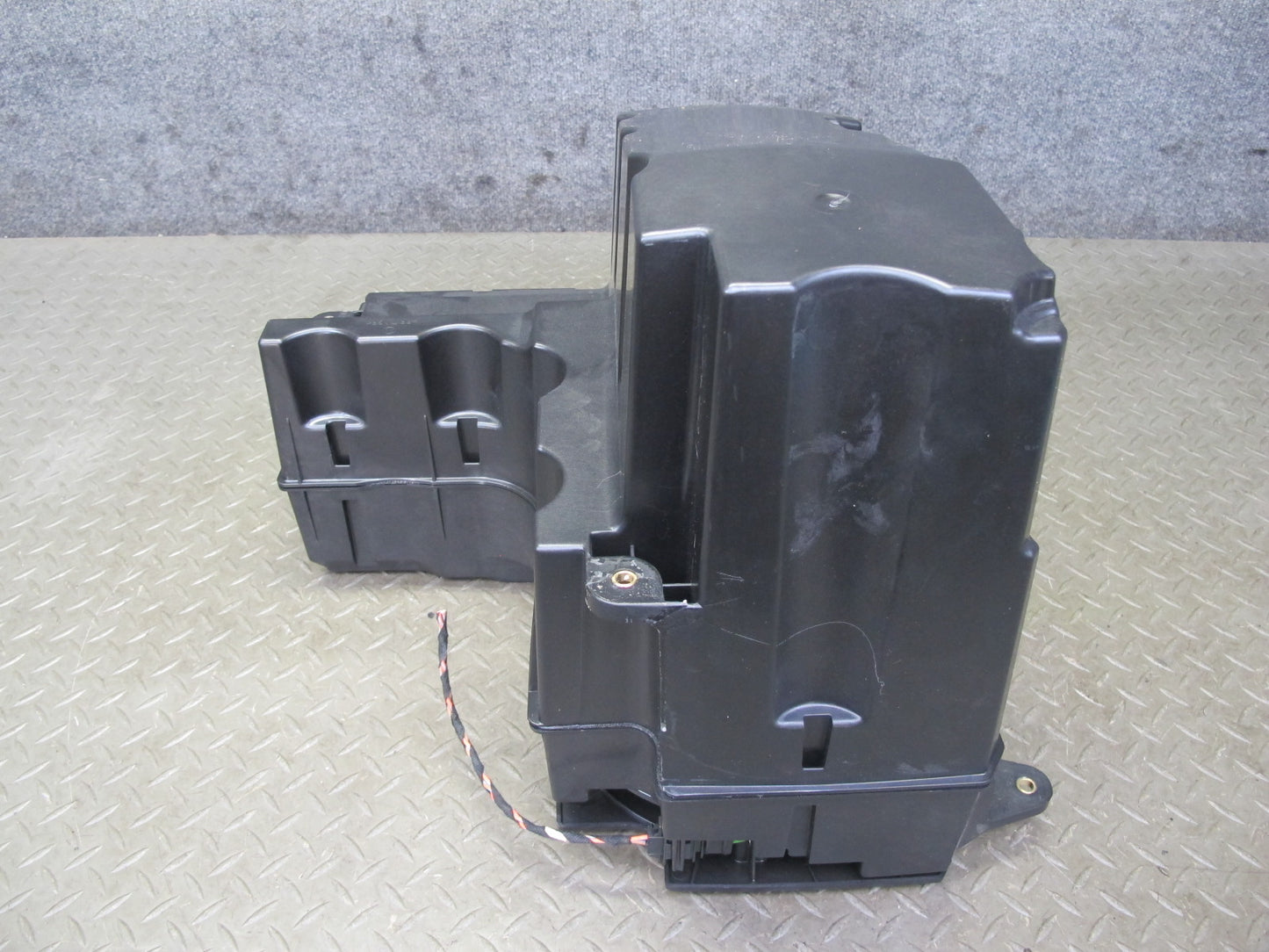 17-23 Porsche Panamera 971 Rear Bose Subwoofer Speaker Box 971035481D