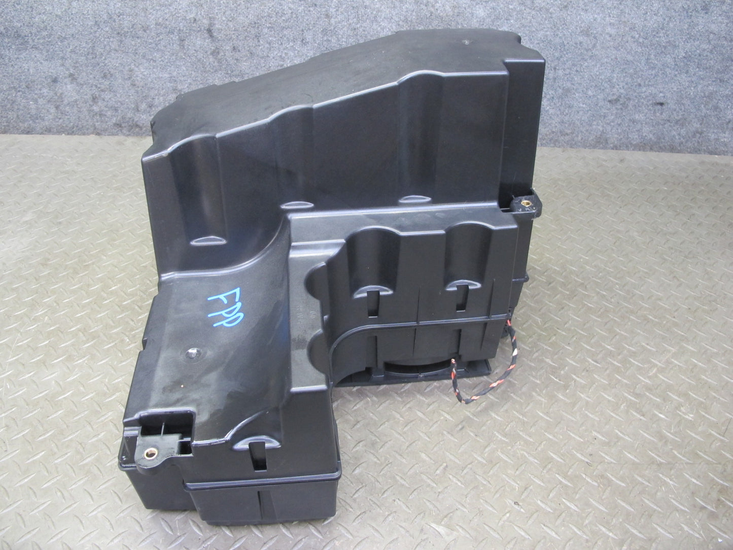 17-23 Porsche Panamera 971 Rear Bose Subwoofer Speaker Box 971035481D