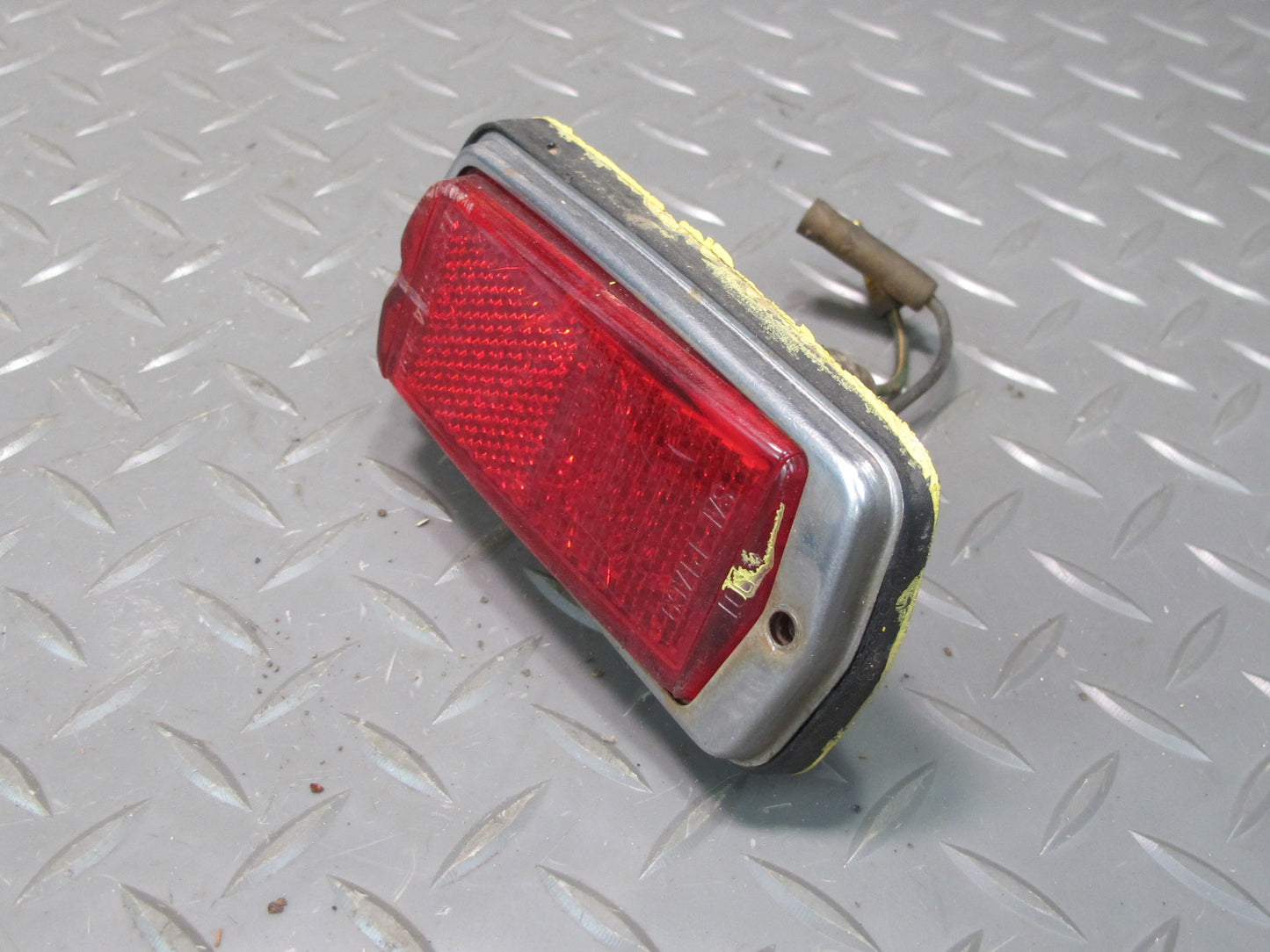 75-78 Datsun S30 280Z Set of 2 Rear Left & Right Side Marker Light Lamp OEM
