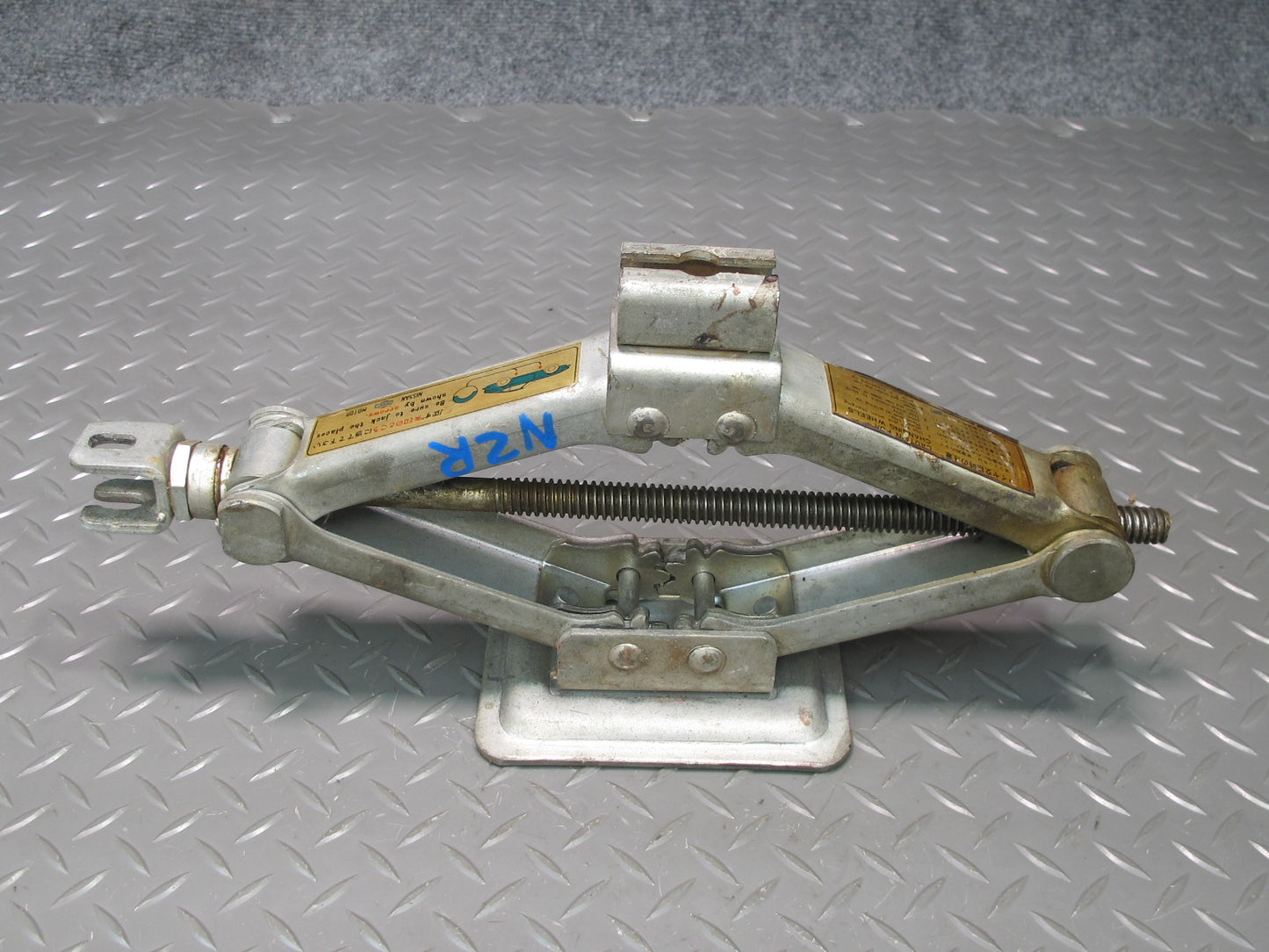 75-78 Datsun S30 280Z Emergency Spare Tire Lift Jack Tool KIT Set