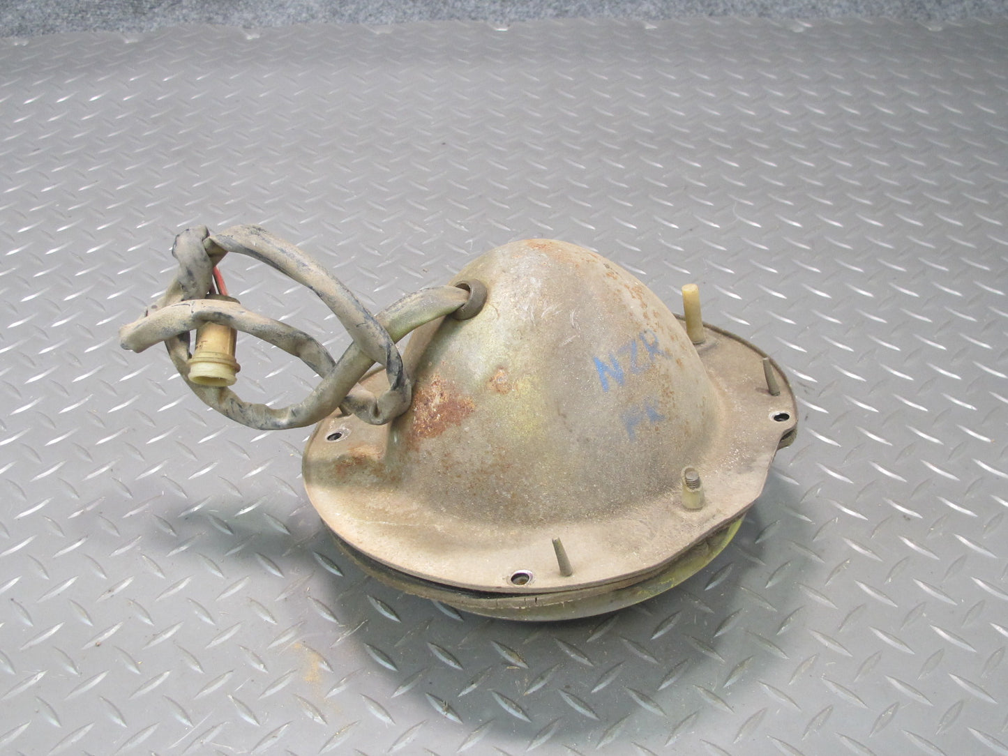 77-78 Datsun S30 280Z Front Right Halogen Headlight Lamp OEM