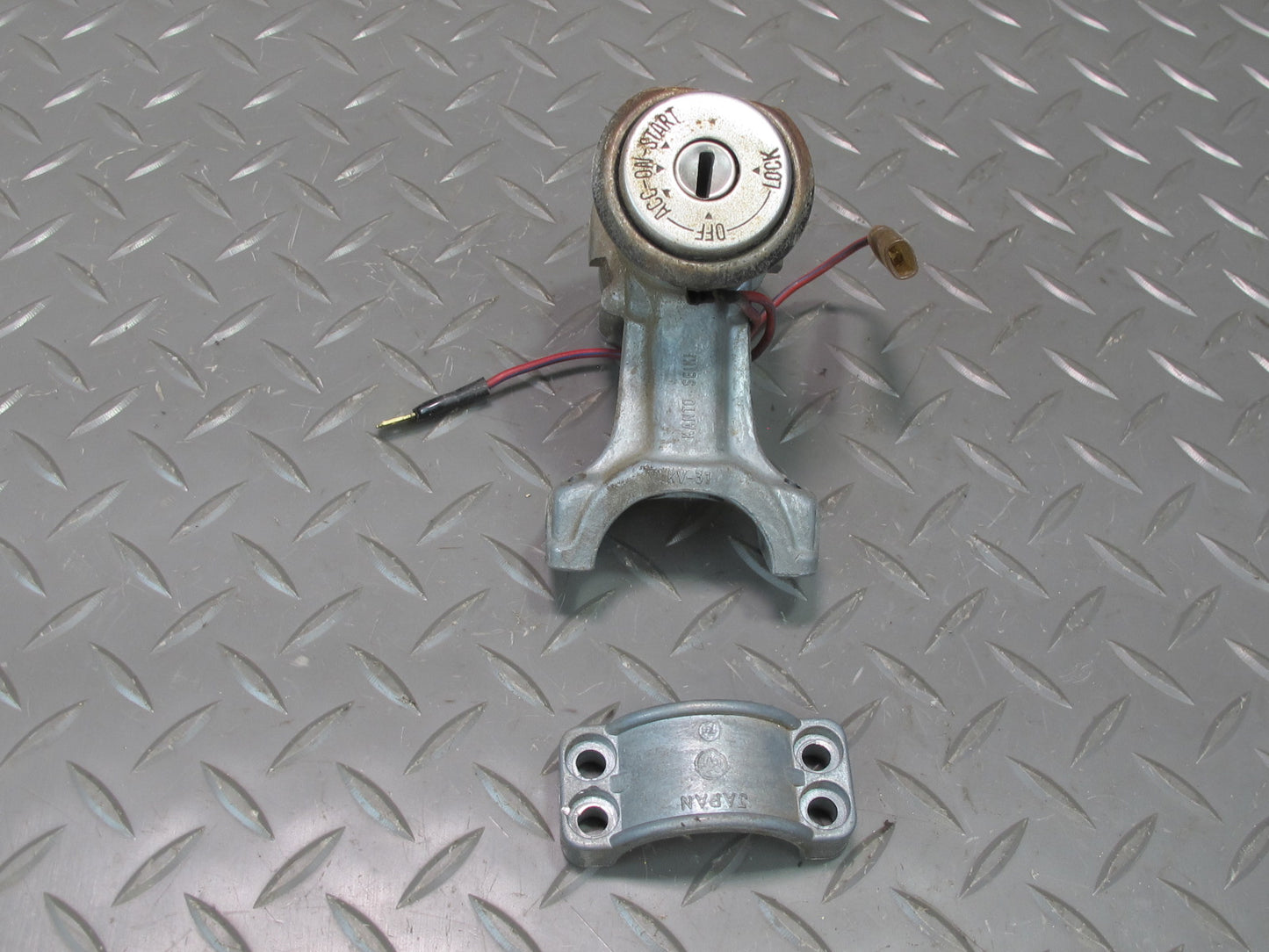 77-78 Datsun S30 280Z 2+2 Ignition Switch Lock Cylinder KEY Set OEM