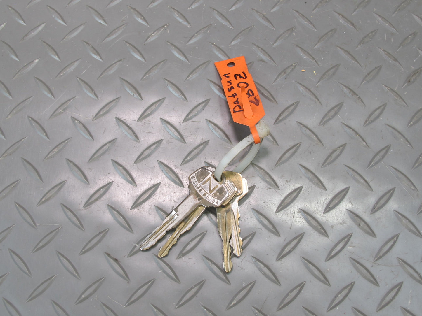 77-78 Datsun S30 280Z 2+2 Ignition Switch Lock Cylinder KEY Set OEM