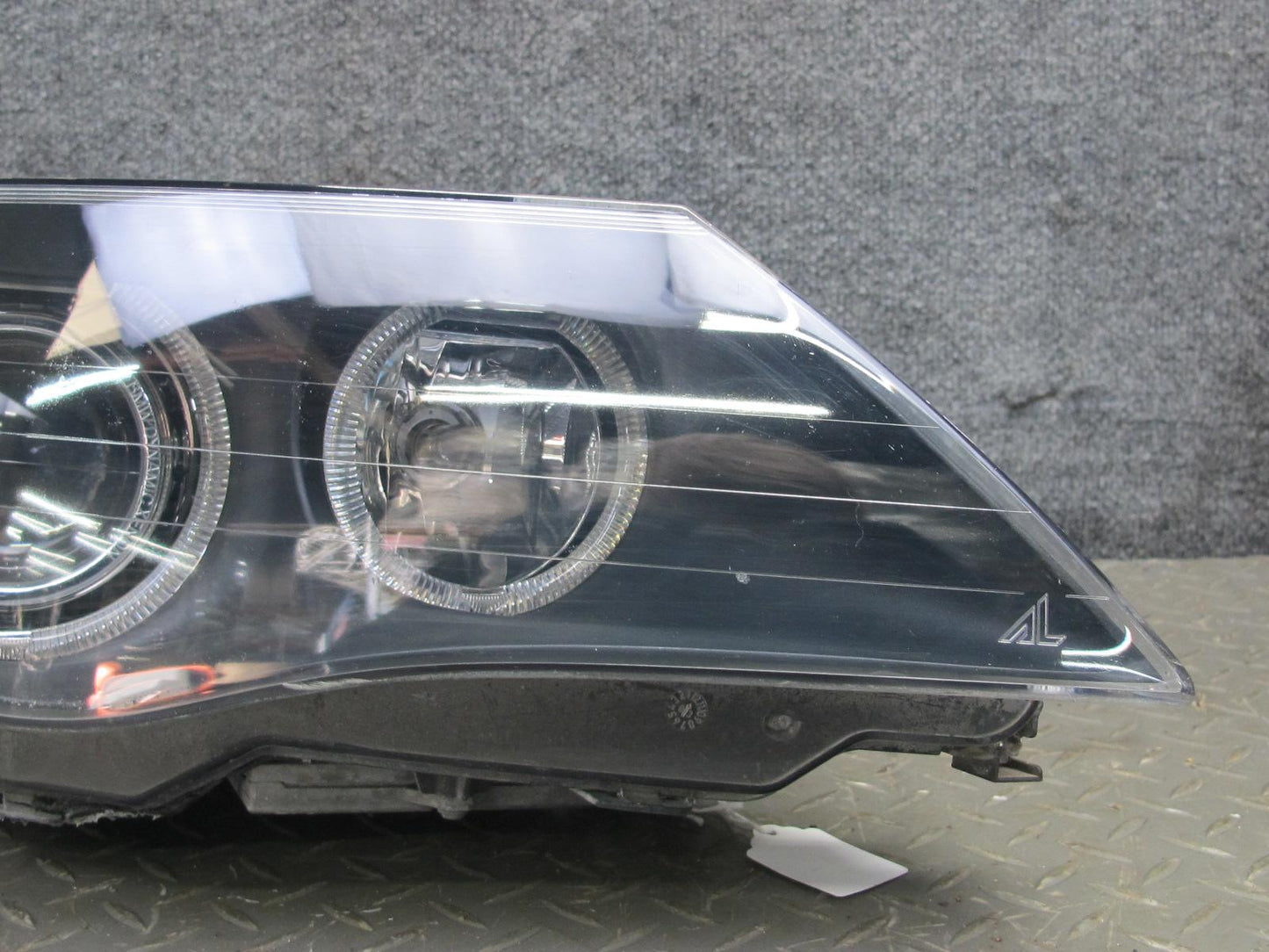 2006-2007 BMW E63 E64 M6 Front Right Adaptive Xenon Headlight Lamp w Ballast