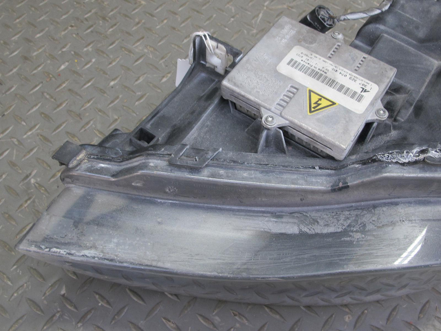 2006-2007 BMW E63 E64 M6 Front Right Adaptive Xenon Headlight Lamp w Ballast