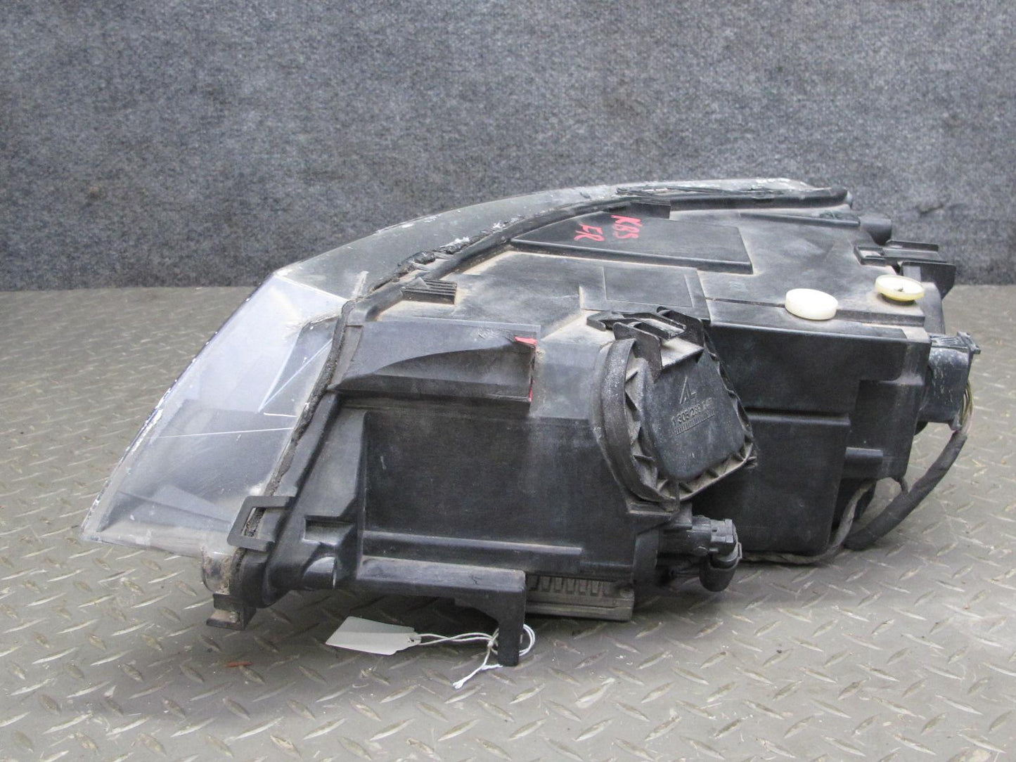 2006-2007 BMW E63 E64 M6 Front Right Adaptive Xenon Headlight Lamp w Ballast