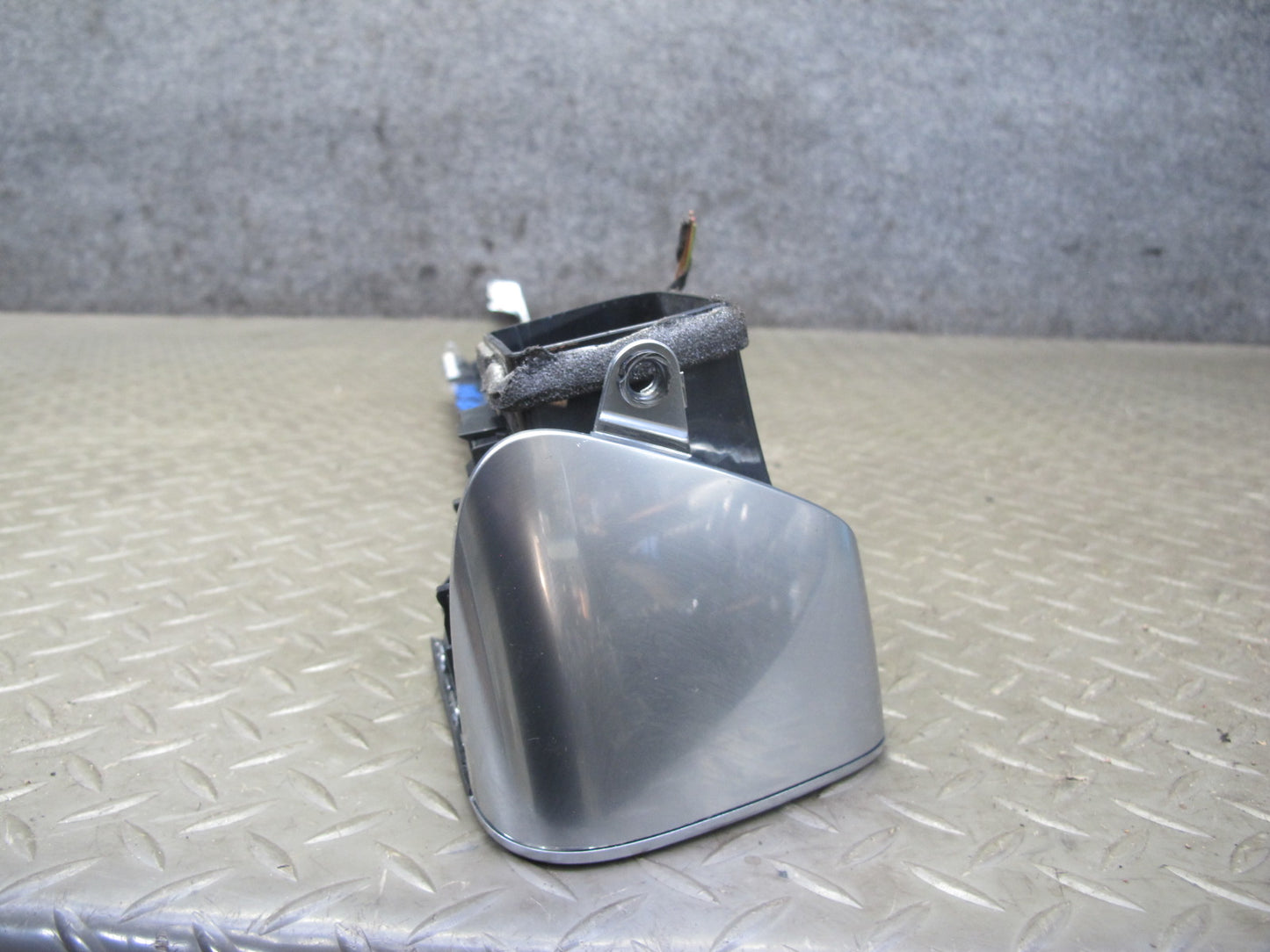 17-21 Porsche Panamera 971 Dash Front Right A/C Air Vent Grille w Trim