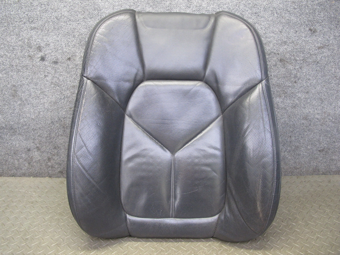 2011-2018 Porsche Cayenne 958 Front Seat Left Side Upper Leather Cushion Black