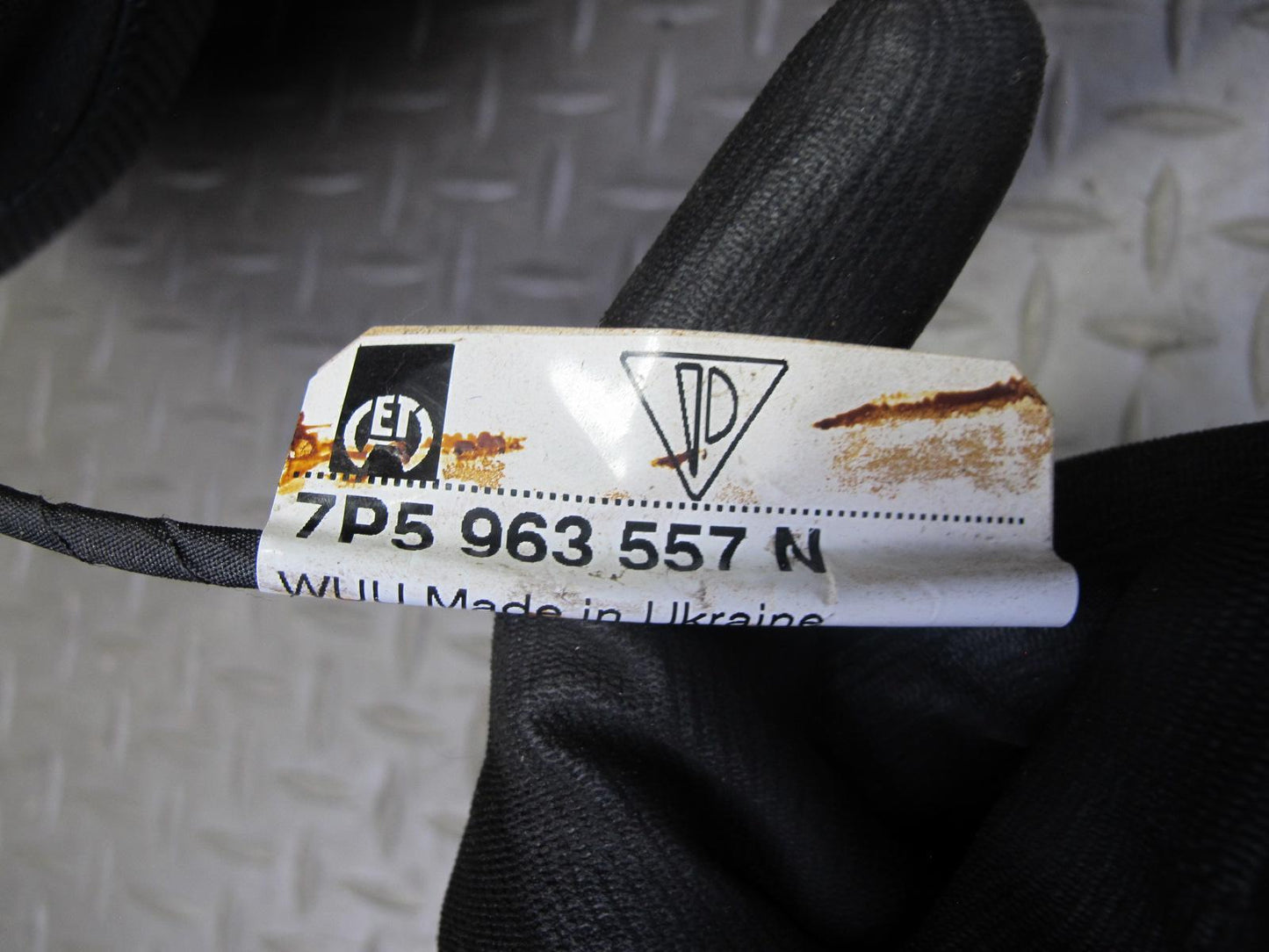 2011-2018 Porsche Cayenne 958 Front Seat Left Side Upper Leather Cushion Black