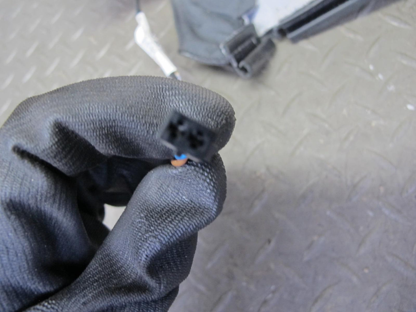 2011-2018 Porsche Cayenne 958 Front Seat Left Side Upper Leather Cushion Black