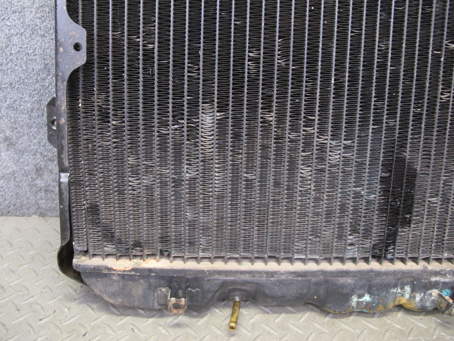 77-78 Datsun S30 280Z 2.8L Engine Cooling Radiator OEM