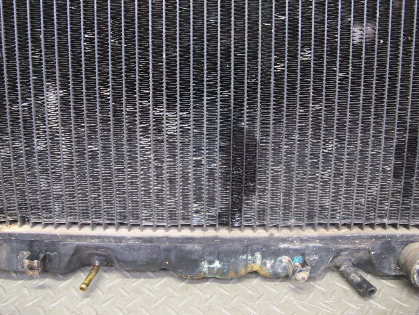 77-78 Datsun S30 280Z 2.8L Engine Cooling Radiator OEM