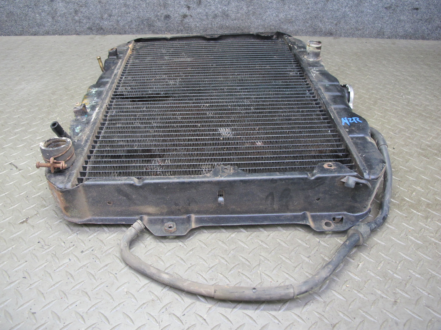 77-78 Datsun S30 280Z 2.8L Engine Cooling Radiator OEM