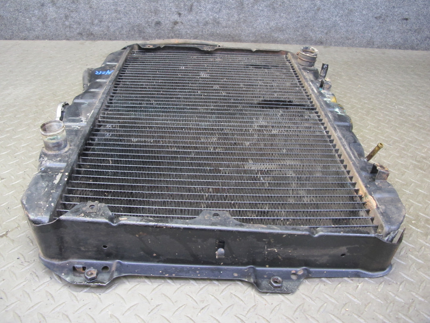 77-78 Datsun S30 280Z 2.8L Engine Cooling Radiator OEM